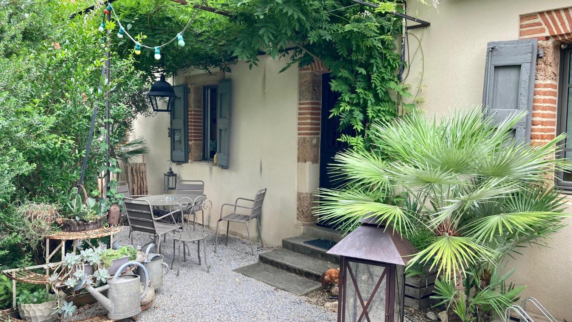 16 Bis-Gite-Hotel-Appartement Marssac-sur-Tarn Exterior photo