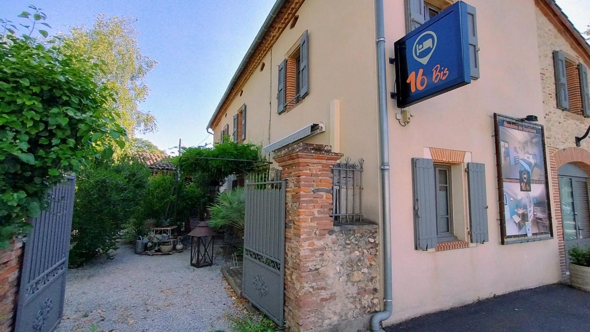 16 Bis-Gite-Hotel-Appartement Marssac-sur-Tarn Exterior photo